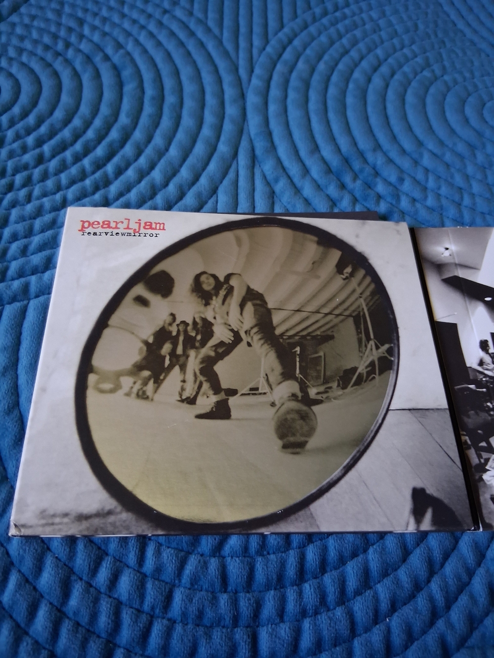 Pearl Jam "Rearviewmirror" 2 CD Set - Picture 1 of 5
